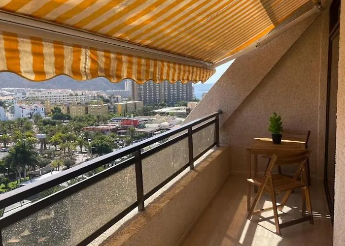 Cristianos Royal Views *